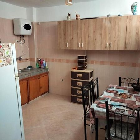 Appartement Meuble Bien Situe A Agadir Exterior foto