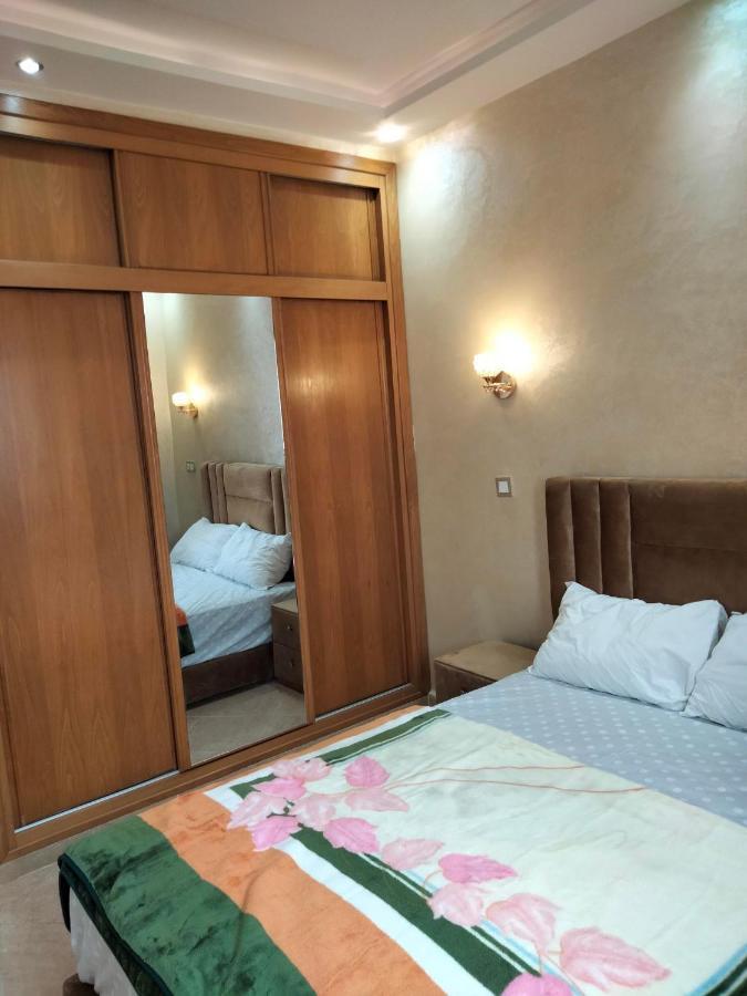 Appartement Meuble Bien Situe A Agadir Exterior foto